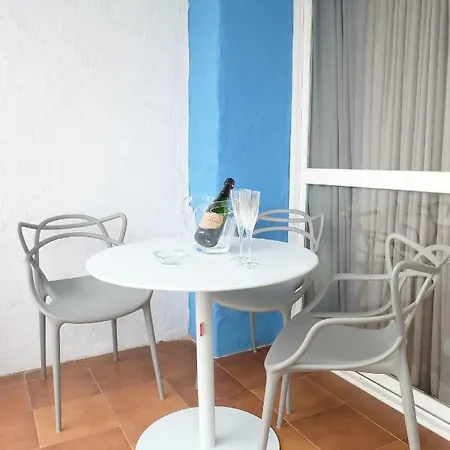 Studio Mimo Banus P.y.r. Apartment *